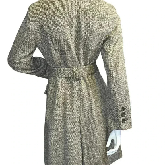 Donnybrook Trench Coat Size Small. - Picture 13 of 14